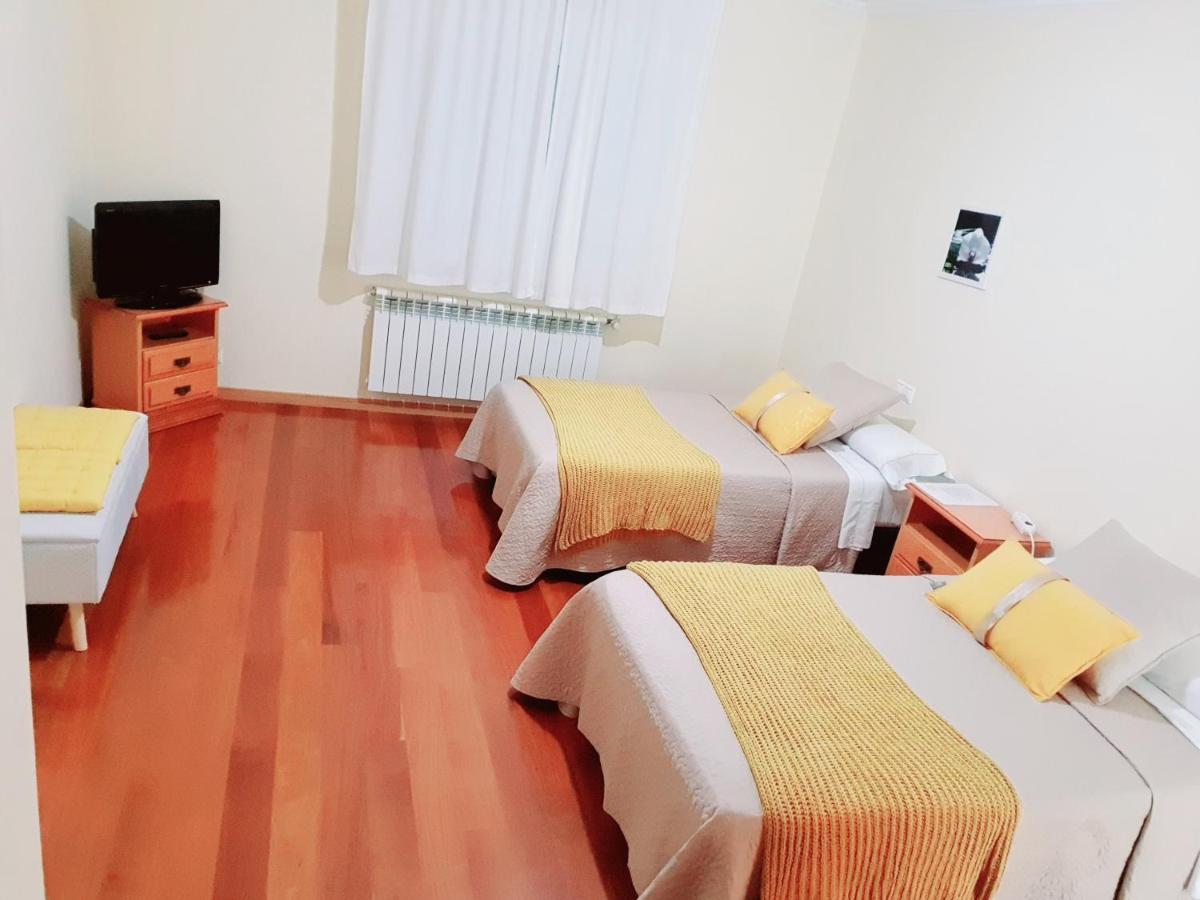 Estrella Do Camino Hotel Калдас Де Реис Екстериор снимка